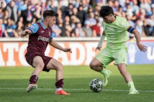 fbl-eur-youth_league-trabzonspor-barcelona
